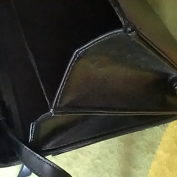 Vintage Black Purse w/Goldtone Cougar - Picture 11 of 13